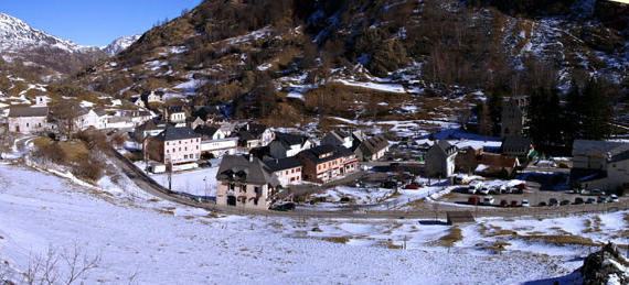 A2pano village gavarniei